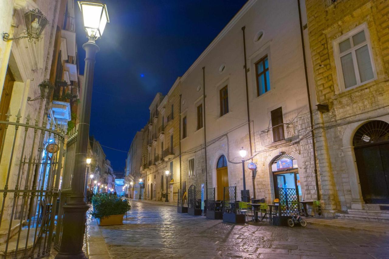 Antica Dimora Luxury Rooms Барлетта Екстер'єр фото
